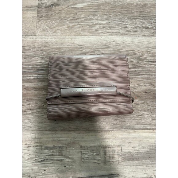Authentic Vintage Louis Vuitton Wallet Trifold Women Lilac Epi Print - Picture 1 of 10